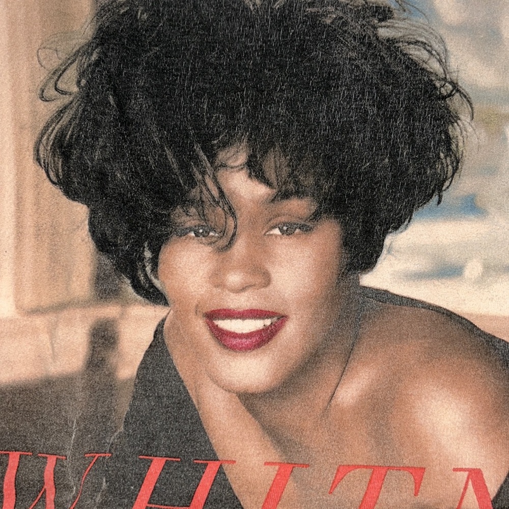 Whitney Houston T-Shirt Size: S‎ Color: White